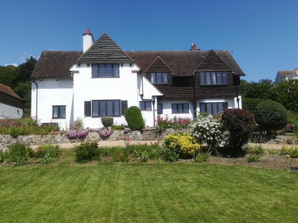 Fern Lodge Guesthouse Hythe  Exterior photo